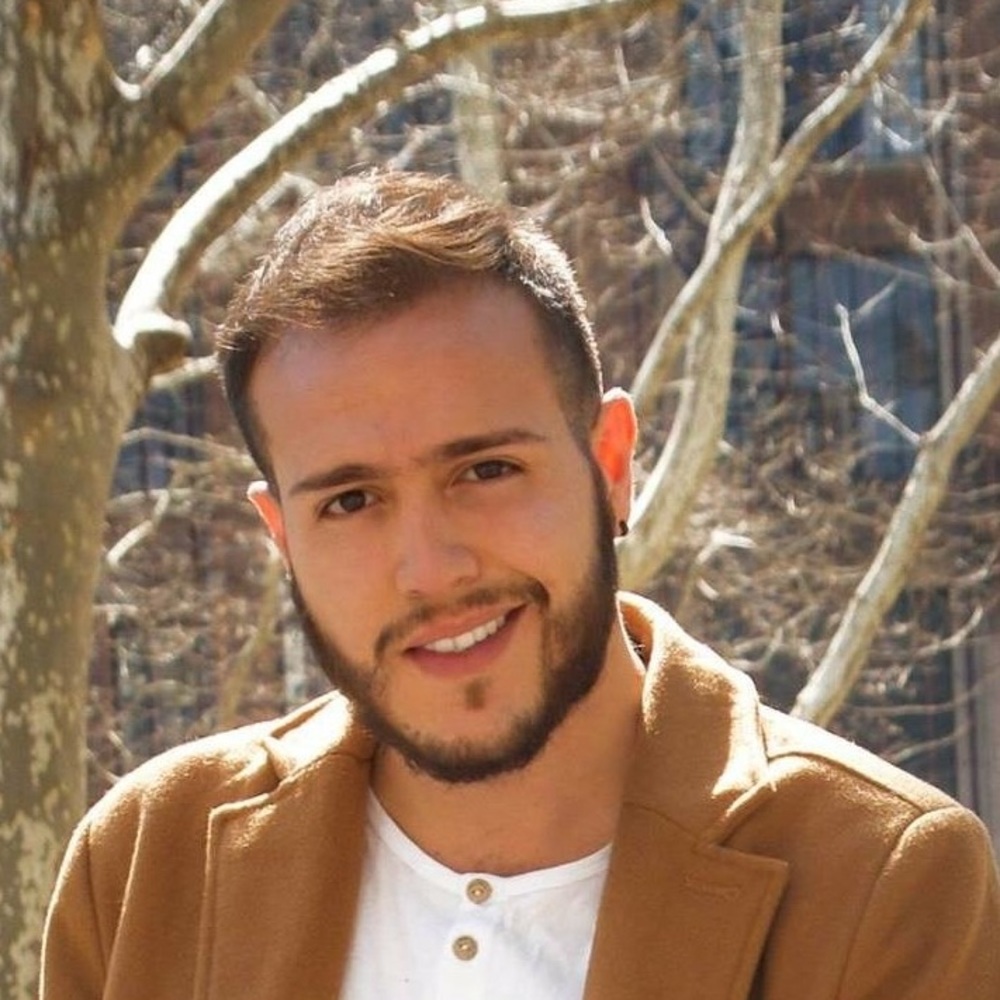 Meet your Posher, Carlos